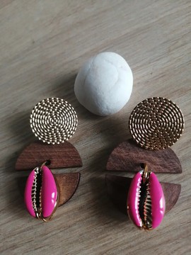 Carbet Fuchsia Earrings